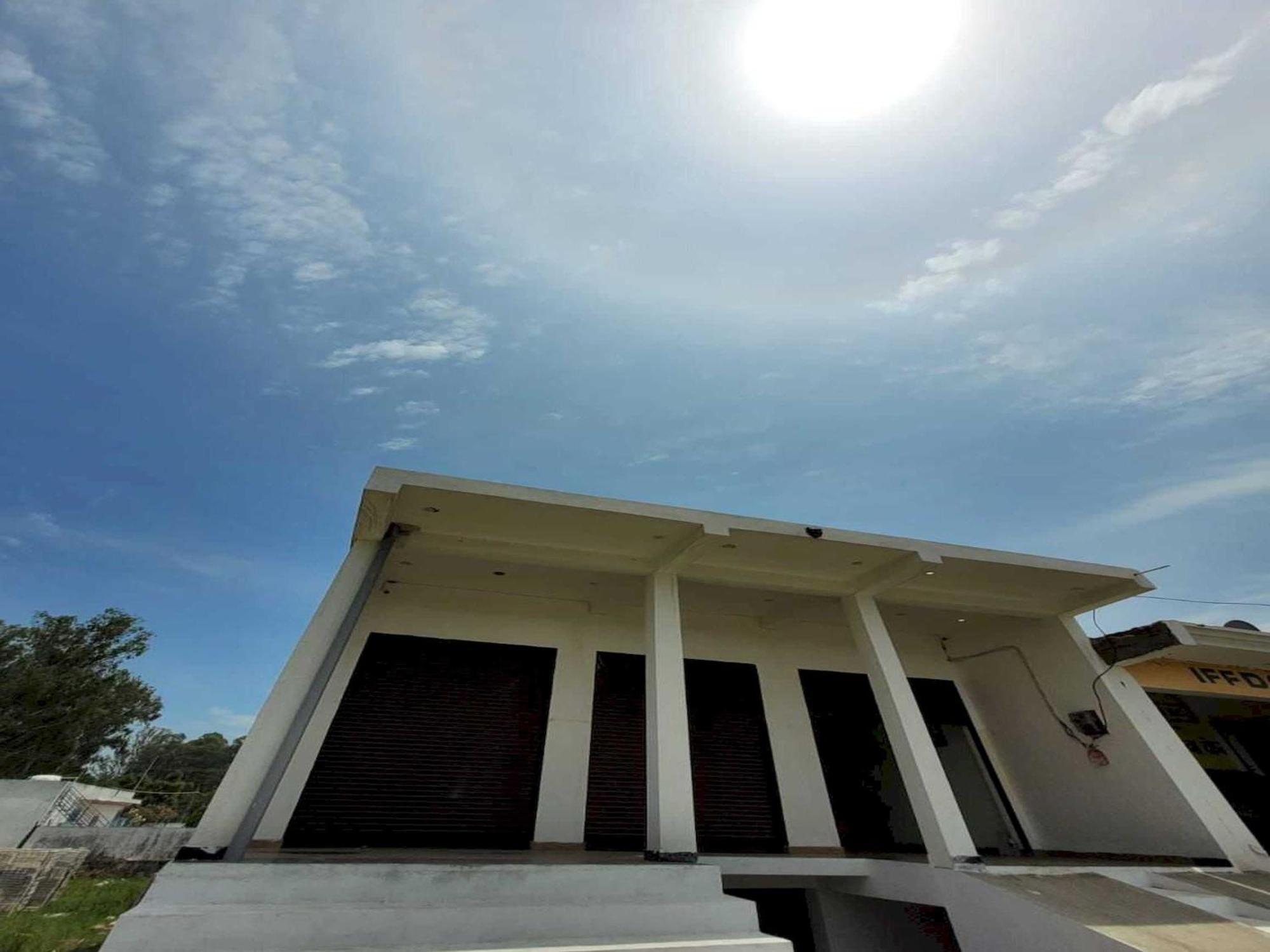 Oyo Hotel Hastinapur Palace Meerut Exterior foto